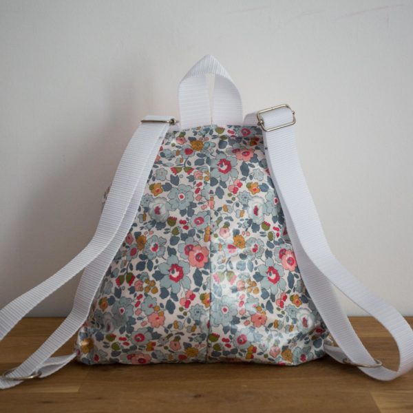 Sac à dos LIBERTY enduit " Colchiques dans les prés" – Image 2