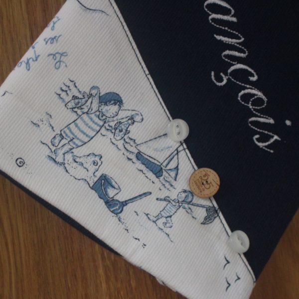 Housse de carnet de santé "A la pêche aux moules" – Image 3