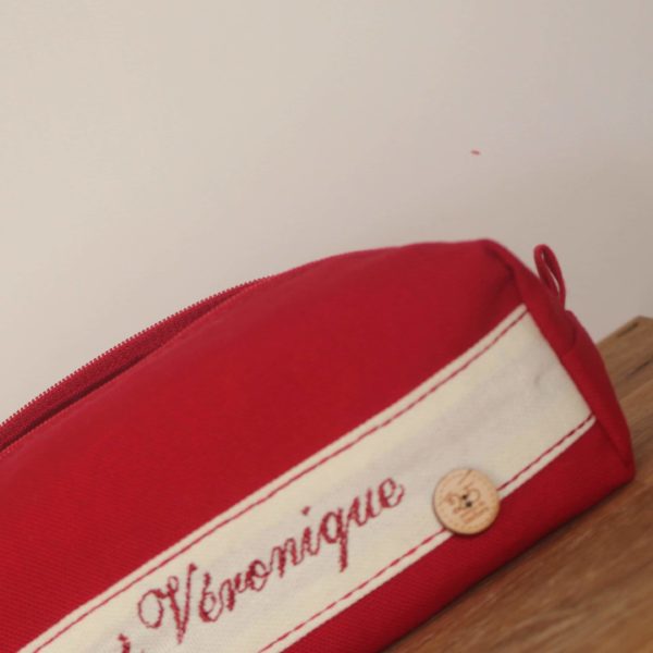 Trousse rouge et blanche – Image 2