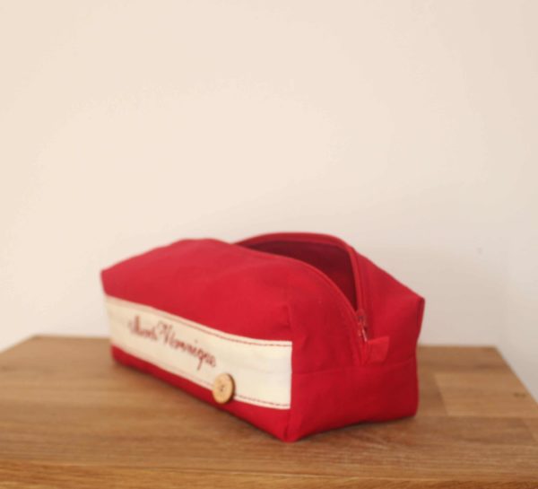 Trousse rouge et blanche – Image 3