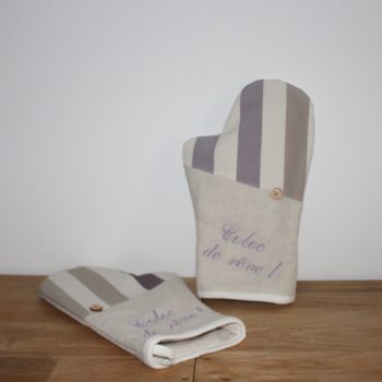 Gants de cuisine rayés