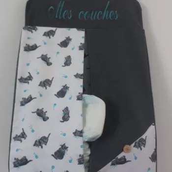 Porte couches mural "Trois petits chats"