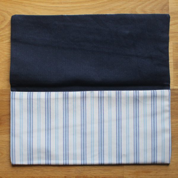 Pochette rayée à serviette de table – Image 2