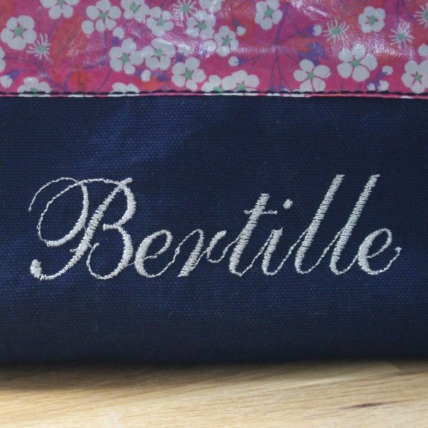 Trousse à maquillage “J’ai descendu dans mon jardin” – Image 6