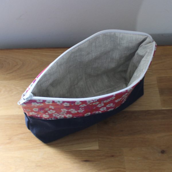 Trousse à maquillage “J’ai descendu dans mon jardin” – Image 3